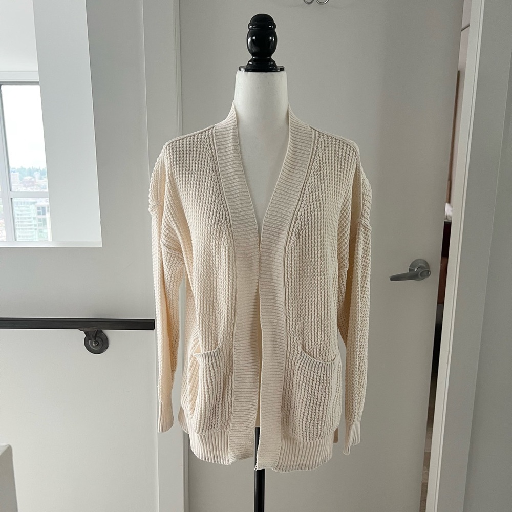 Universal Threads Co. | Knit Cardigan | Medium | Cream - Picture 1 of 5